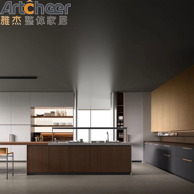 kopen Italiaanse keukenkasten Modern ontwerp High End lak en gelamineerde afwerking online vervaardiging